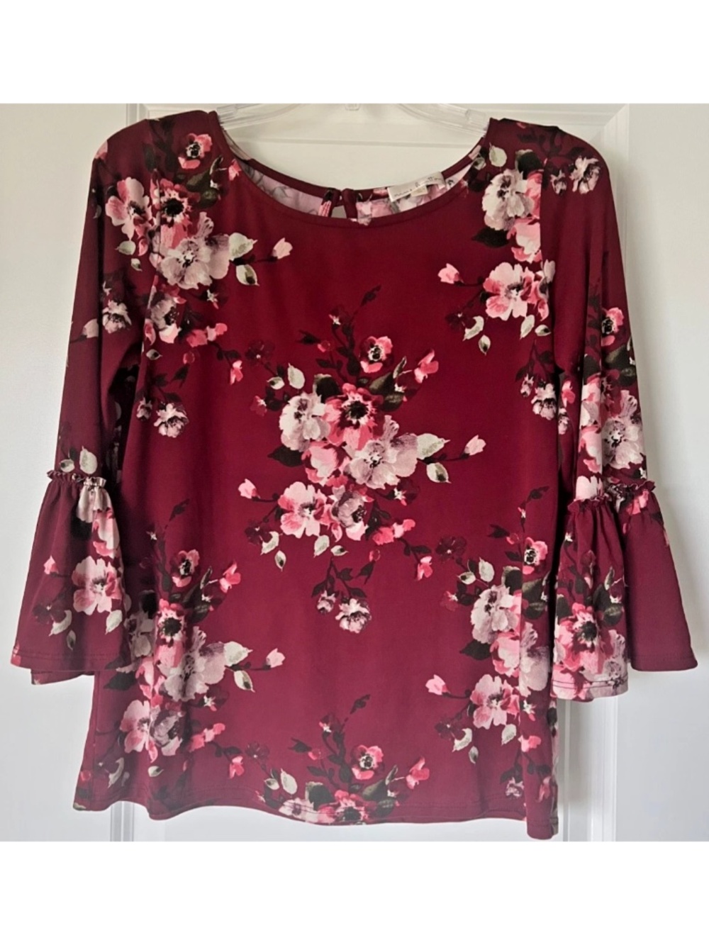 Nine Britton Blouse Top Size Small Floral Print Pull Over Key Hole Closure
